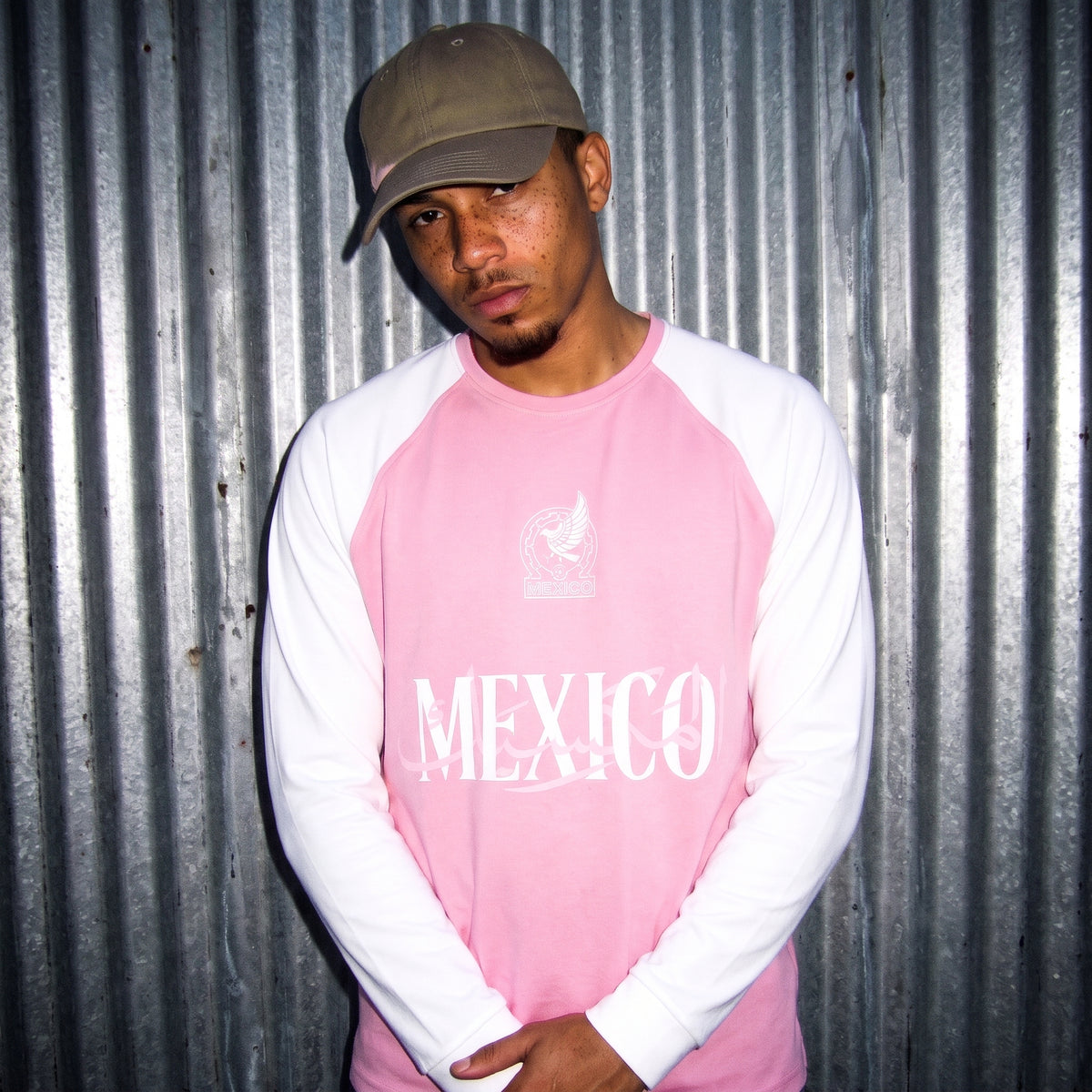 Mexico Pink/white